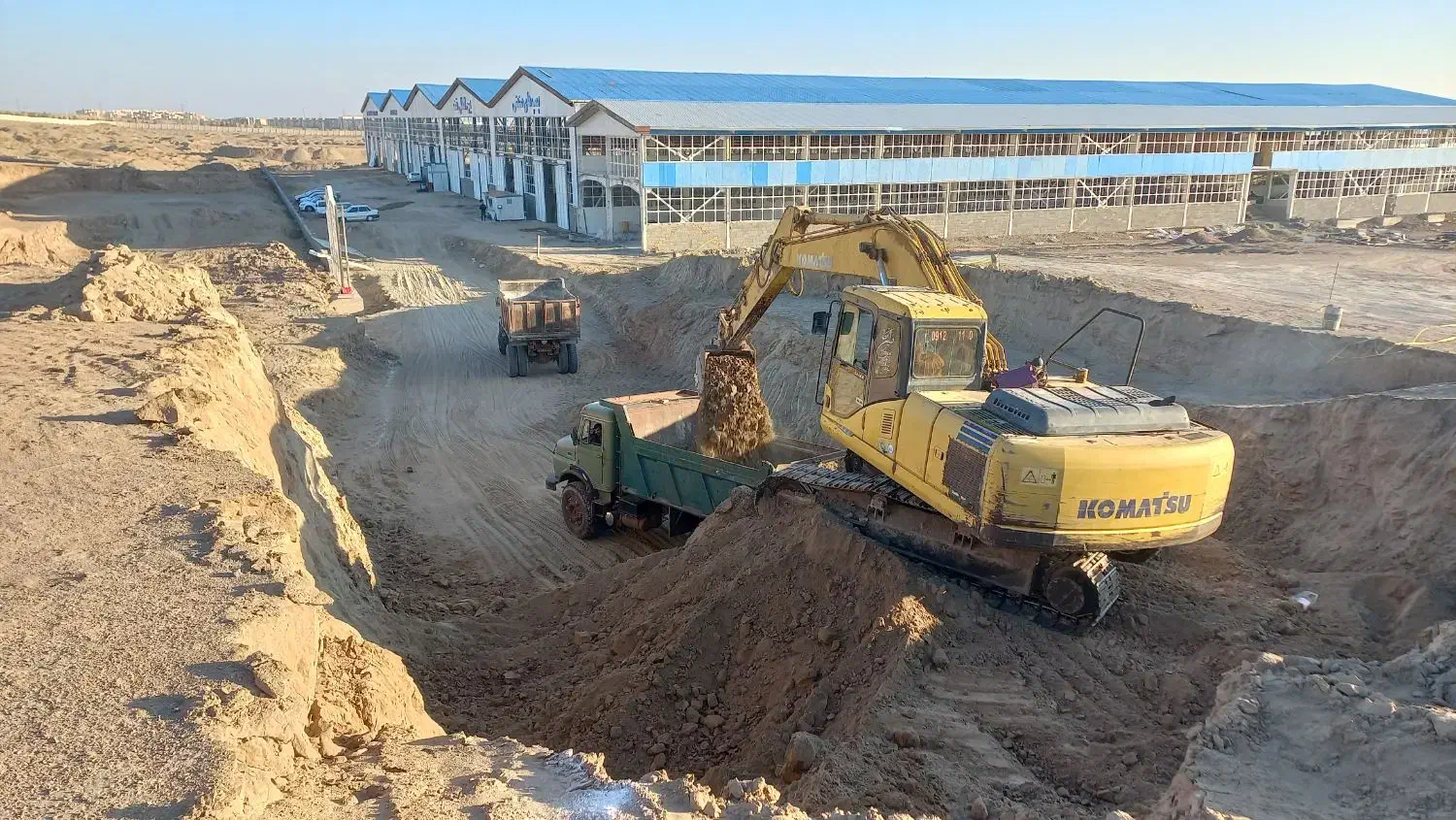 اجاره لودر کامیون خاکبرداری گودبرداری تخریب|خدمات حمل و نقل|کرج, کیانمهر|دیوار