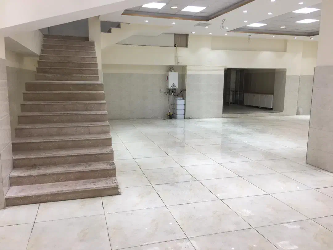 اجاره مغازه ۵۰۰ متری خیابان صفا|اجارهٔ مغازه و غرفه|زنجان, |دیوار