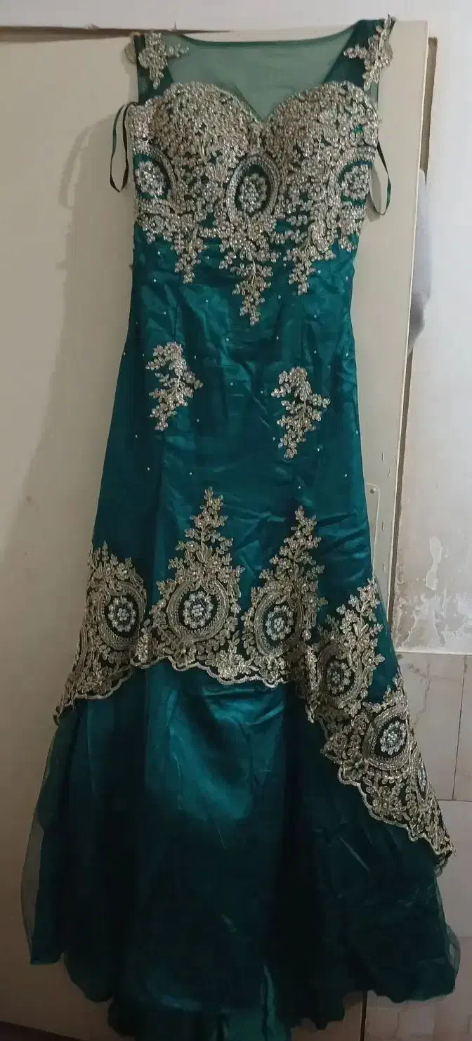 لباس عروسی درقرچک خیرآباد وضعیت نو|لباس|ورامین, خیر آباد|دیوار