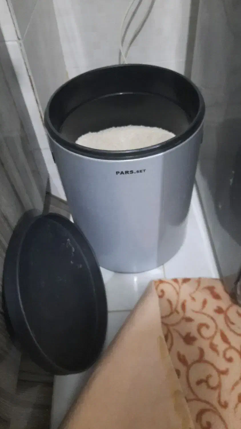 سطل برنجی|ظروف نگهدارنده، پلاستیکی، یکبارمصرف|جاسک, |دیوار