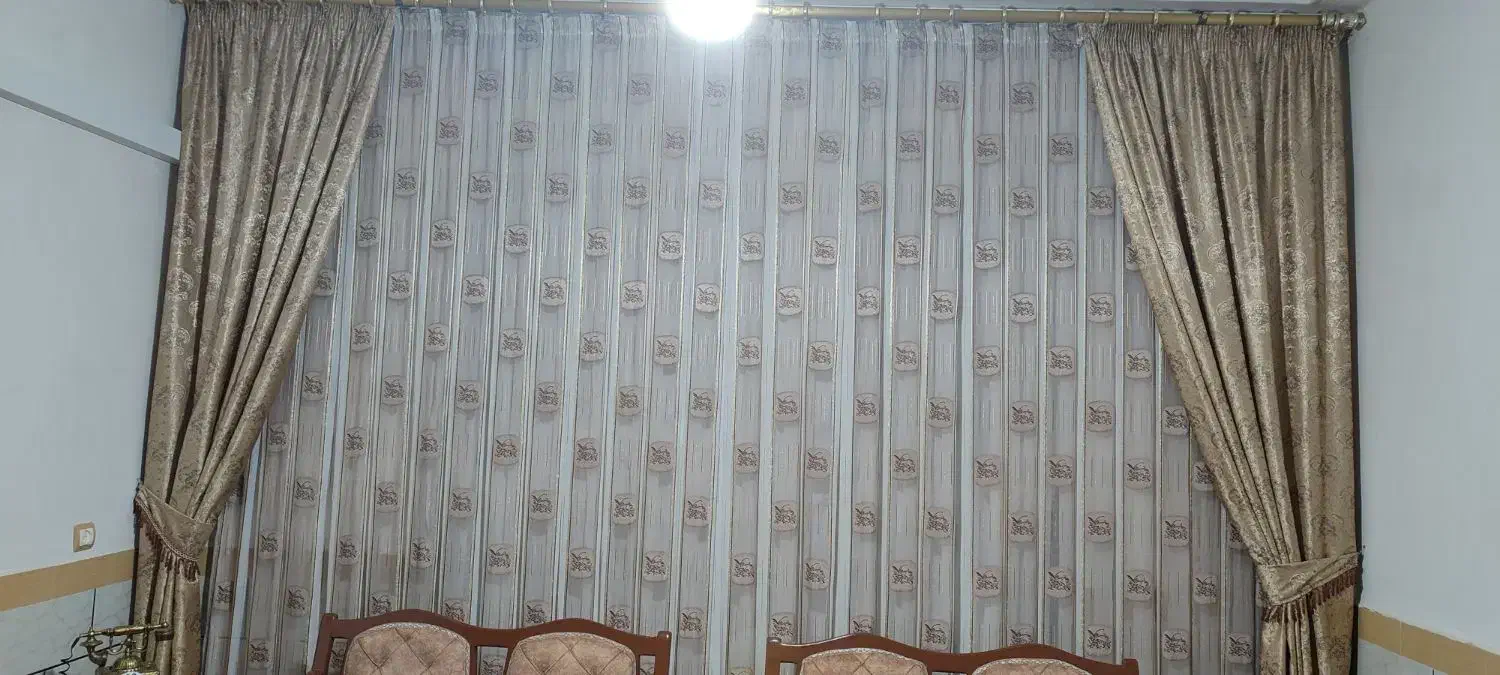 پرده ۳در ۴|پرده، رانر، رومیزی|کنگاور, |دیوار