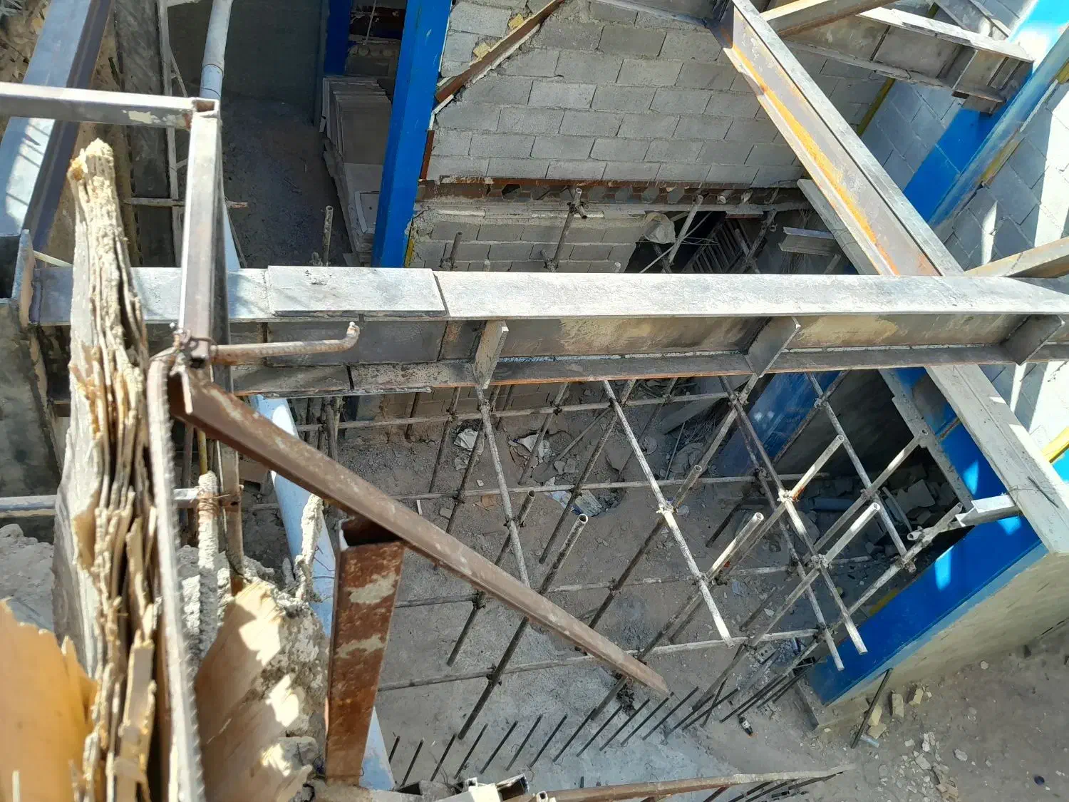 داربست فلزی رادوین|خدمات پیشه و مهارت|شیراز, میانرود|دیوار