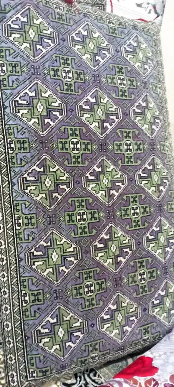 پشتی چهارعدد|پشتی|صفادشت, |دیوار