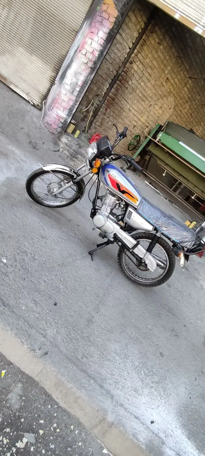 موتور سیکلت مزایده ای 125cc|موتورسیکلت|شیراز, شهرک کوشکک|دیوار