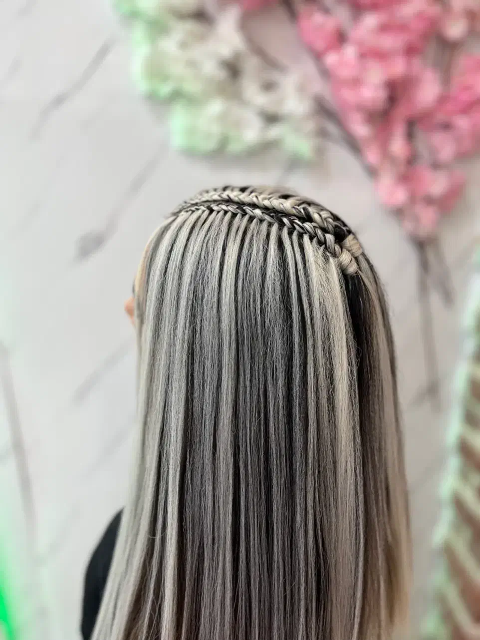 بافت مو تخصصی زیبایی با دستانی هنرمند|خدمات آرایشگری و زیبایی|اردبیل, |دیوار