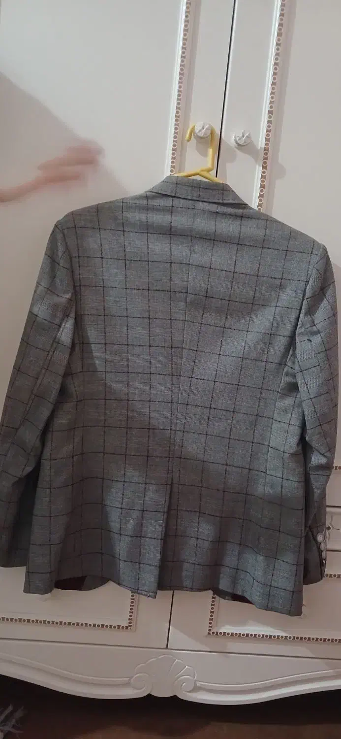 کت پسرانه|لباس|اهواز, سپیدار|دیوار