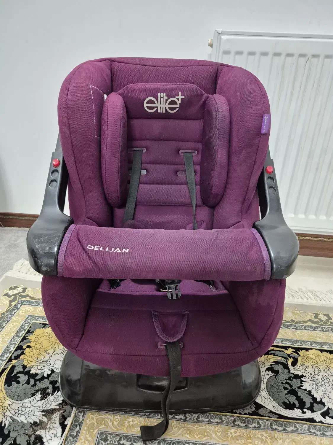 صندلی ماشین کودک|تخت و صندلی بچه|قم, باغ کرباسی|دیوار