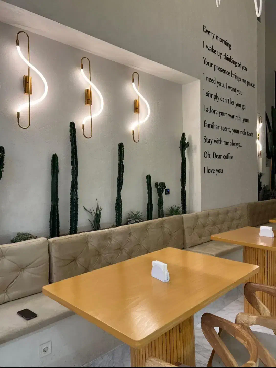 باریستا|استخدام خدمات فروشگاه و رستوران|تهران, شهید رجایی|دیوار