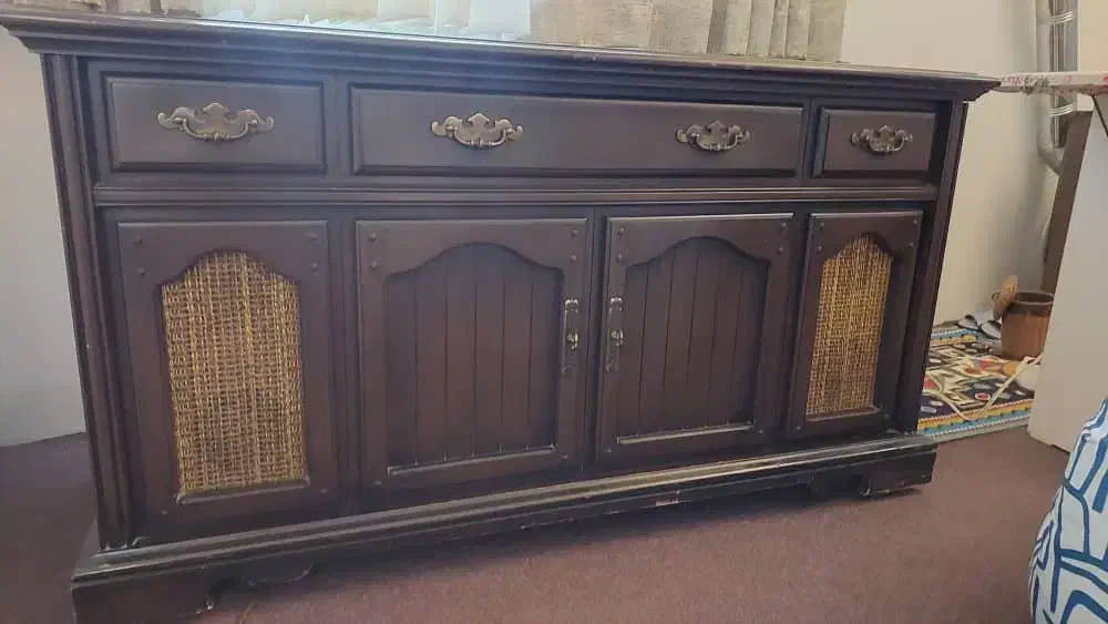 رادیو گرام و کاتریج مگناوکس آمریکایی|کلکسیون اشیاء عتیقه|شیراز, عفیفآباد|دیوار