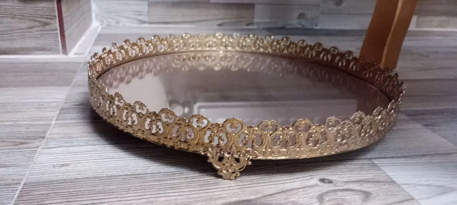 سینی آینه دار در نصیر شهر رباط کریم|ظروف سرو و پذیرایی|رباطکریم, نصیرشهر|دیوار