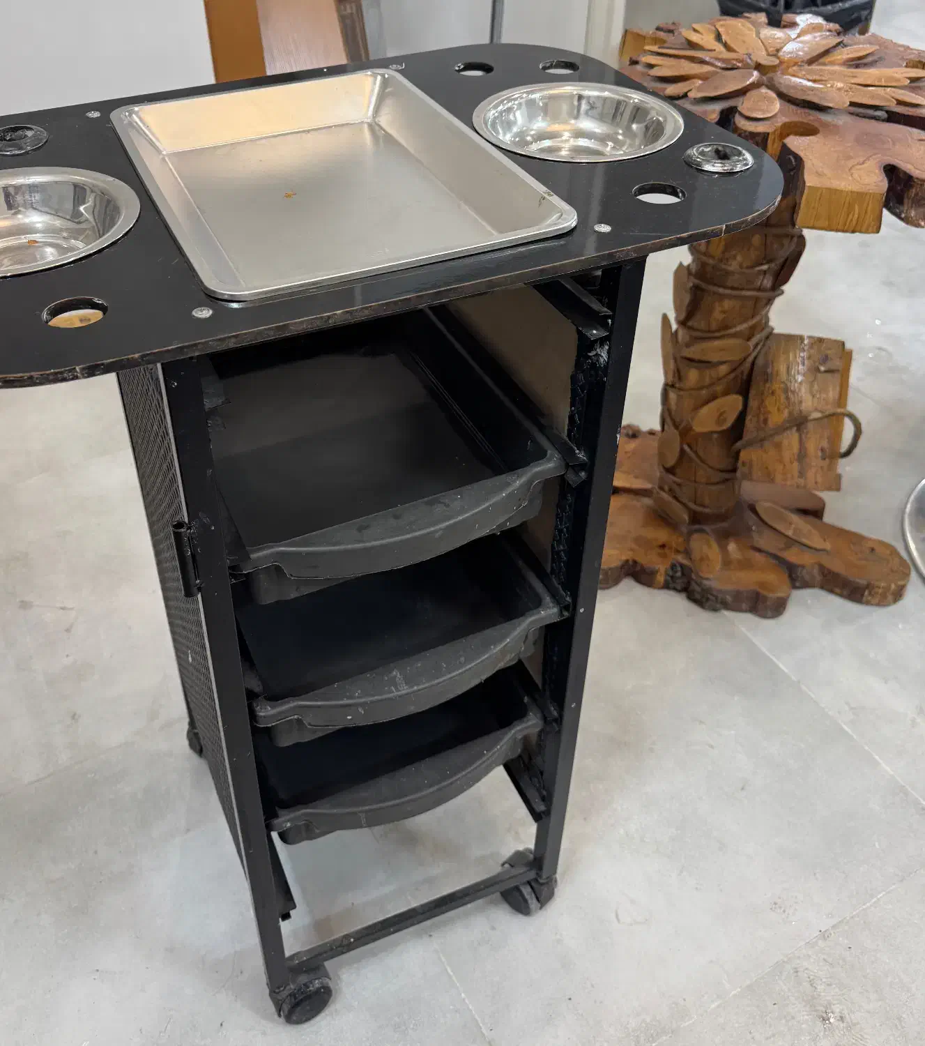 ترولی تمیز|آرایشگاه و سالن‌های زیبایی|قم, بکایی|دیوار