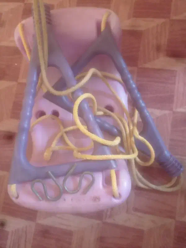 تاب تاب|اسباب‌بازی بچه|درگهان, |دیوار