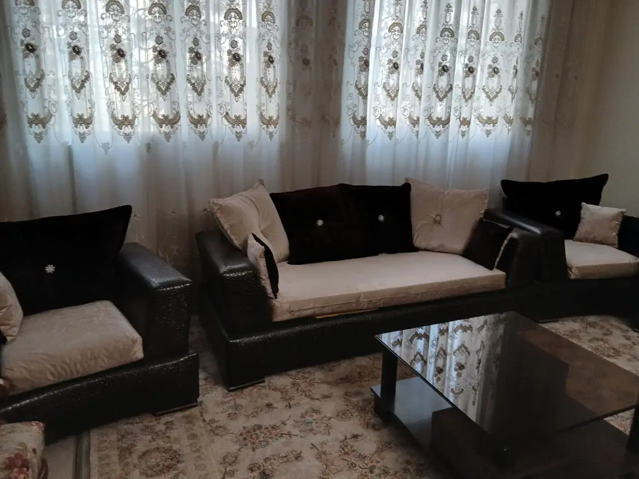 مبل ۷ نفره چرم|مبلمان خانگی و میز عسلی|تهران, تهرانپارس شرقی|دیوار