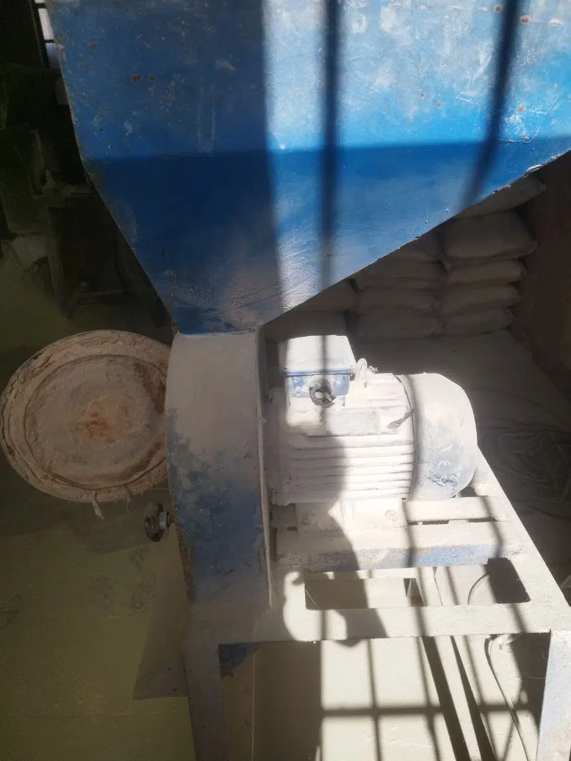 فروش دو عدد آسیاب دست دوم|ماشینآلات صنعتی|بیستون, |دیوار