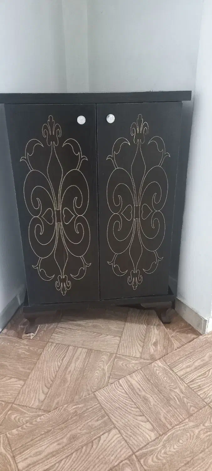 جاکفشی|جاکفشی، کمد، دراور|ملایر, |دیوار