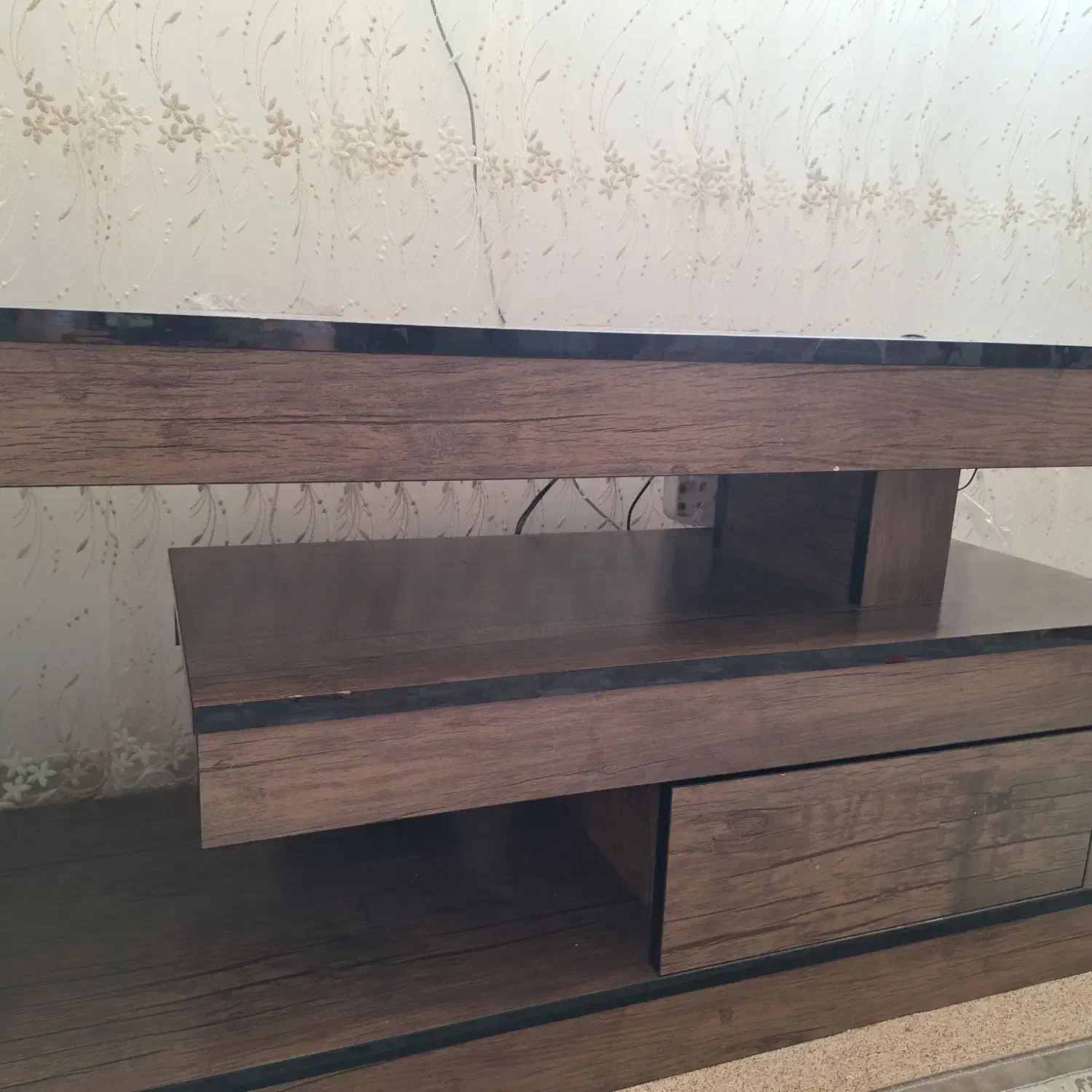 میز تلویزیون|میز تلویزیون|قم, هنرستان|دیوار