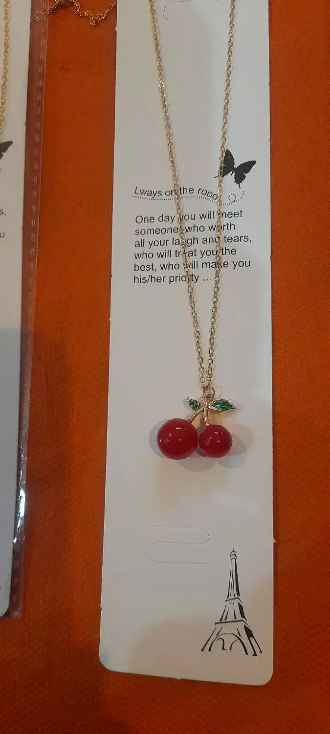 گردنبند گیلاس با زنجیر استیل|بدلیجات|قم, شهر قائم|دیوار