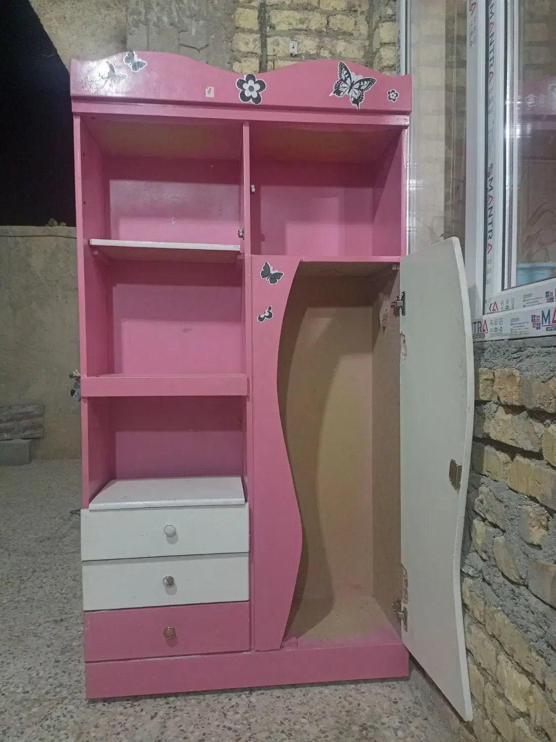 کمدبچه|اسباب و اثاث بچه|بروجن, |دیوار