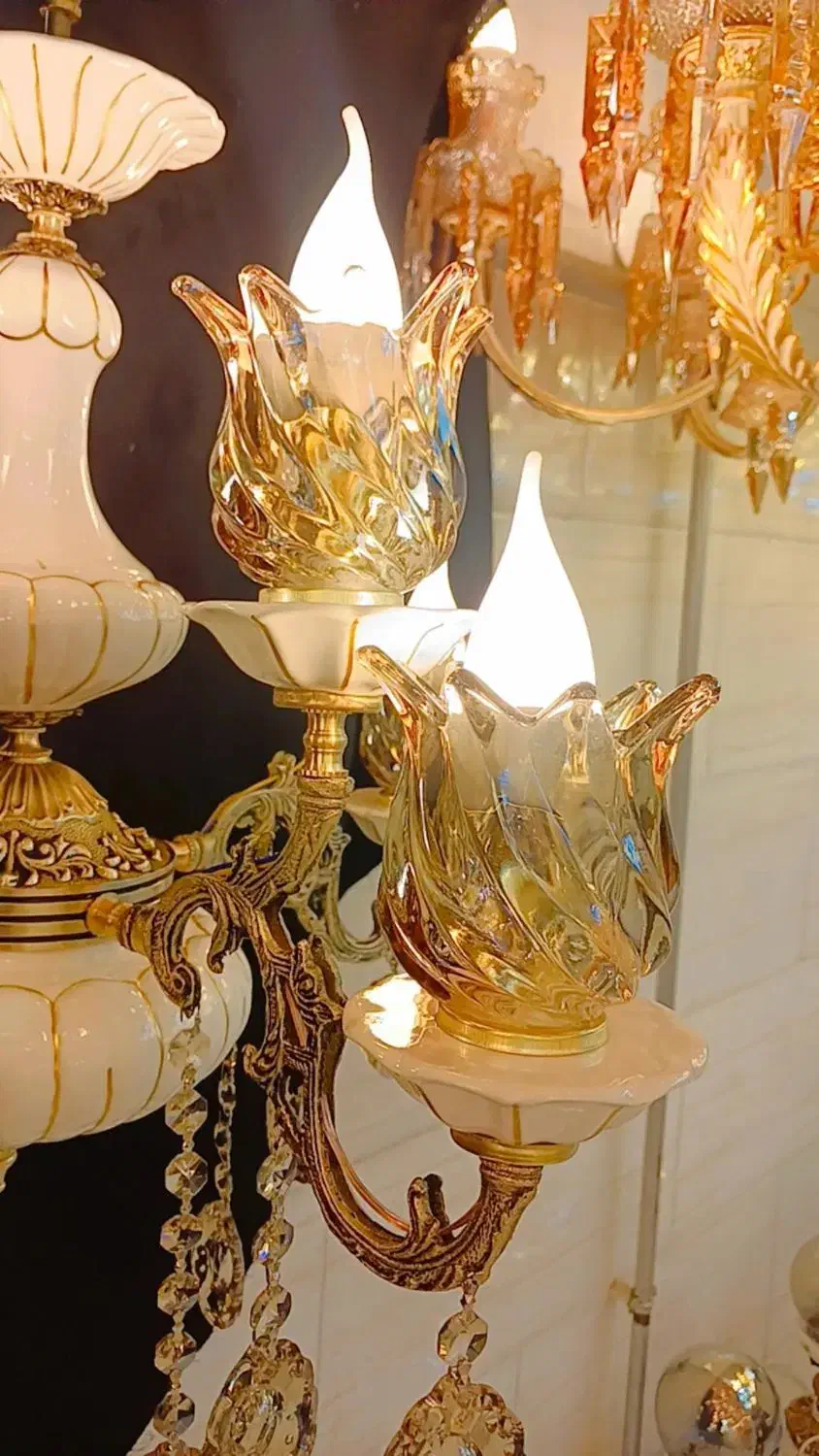 انتیک نیم زرد|لوستر و چراغ آویز|تبریز, |دیوار