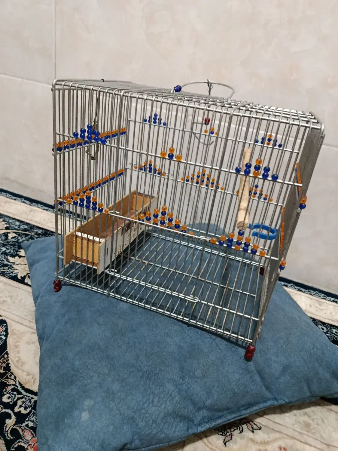 یک عدد قفس دستباف زیر بافت سهره قناری درحد نوتمیز|لوازم جانبی حیوانات|شیراز, کوشک میدان|دیوار