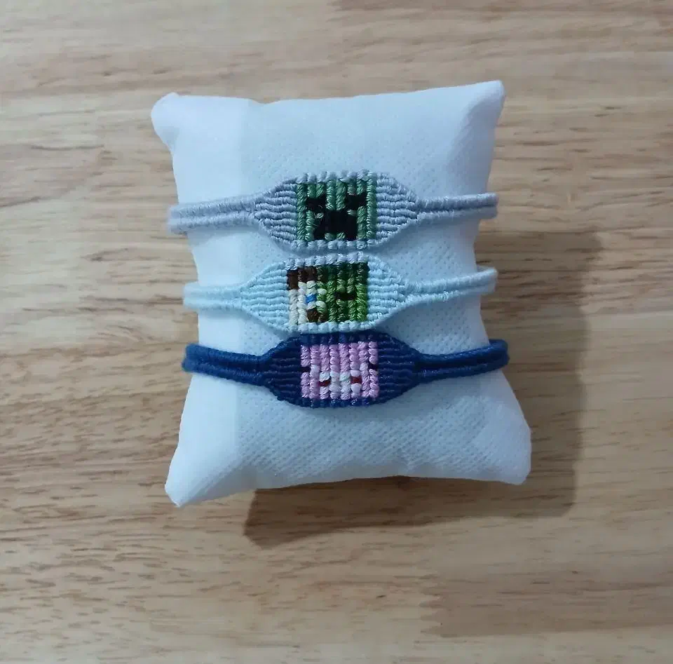 دستبند دوستی|صنایع دستی و سایر لوازم تزئینی|شیروان (خراسان), |دیوار