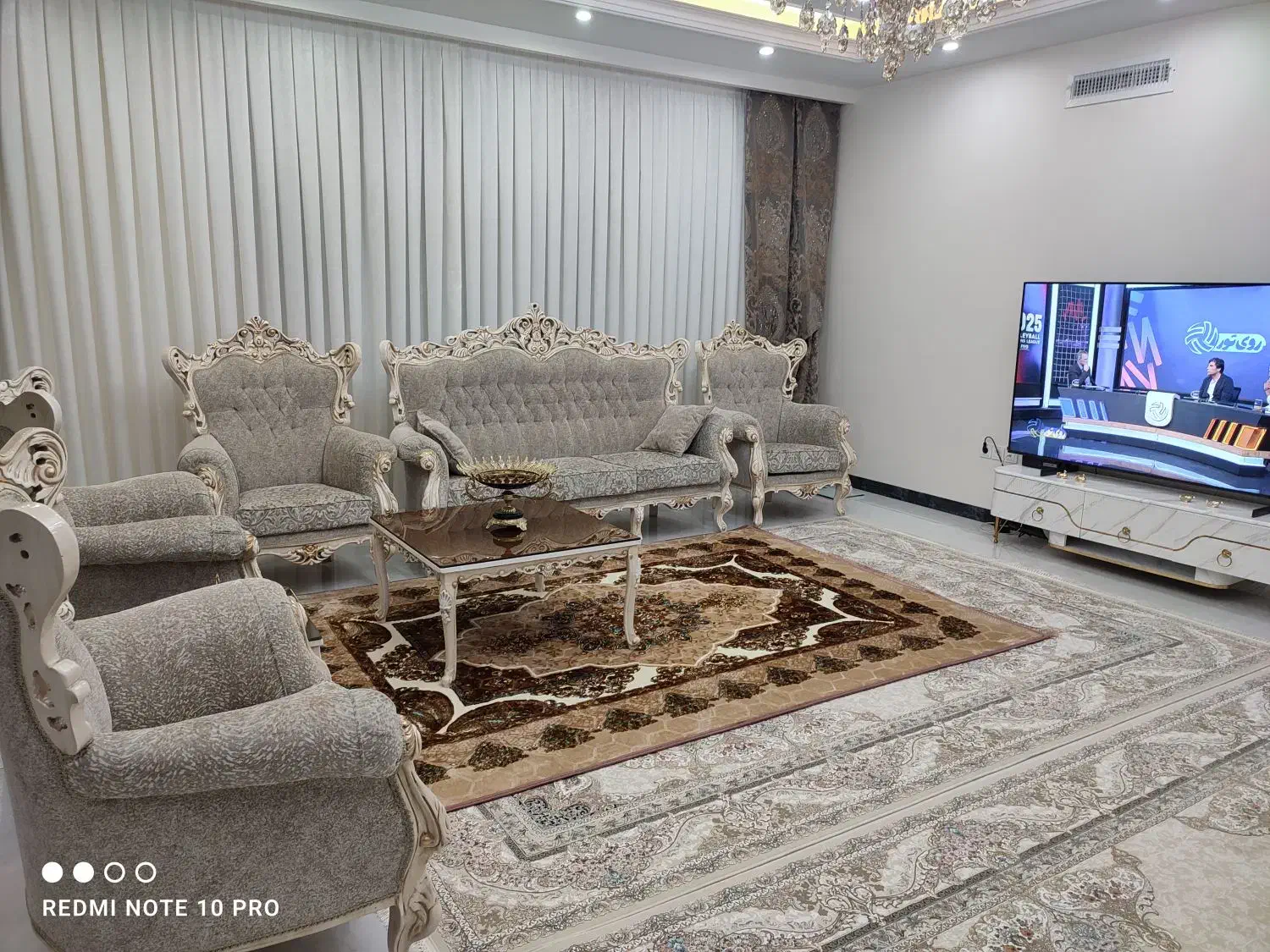 مبل سلطنتی 7نفره|مبلمان خانگی و میز عسلی|پرند, فاز ۱|دیوار