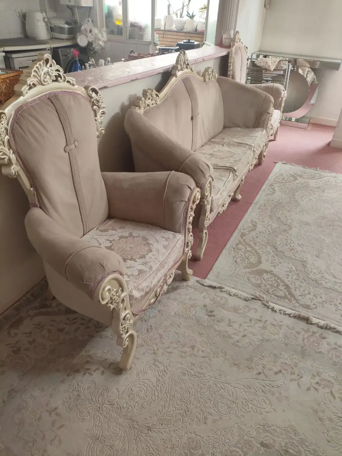 فروش تعدادی وسیله خونه|مبلمان خانگی و میز عسلی|ری, دیلمان|دیوار