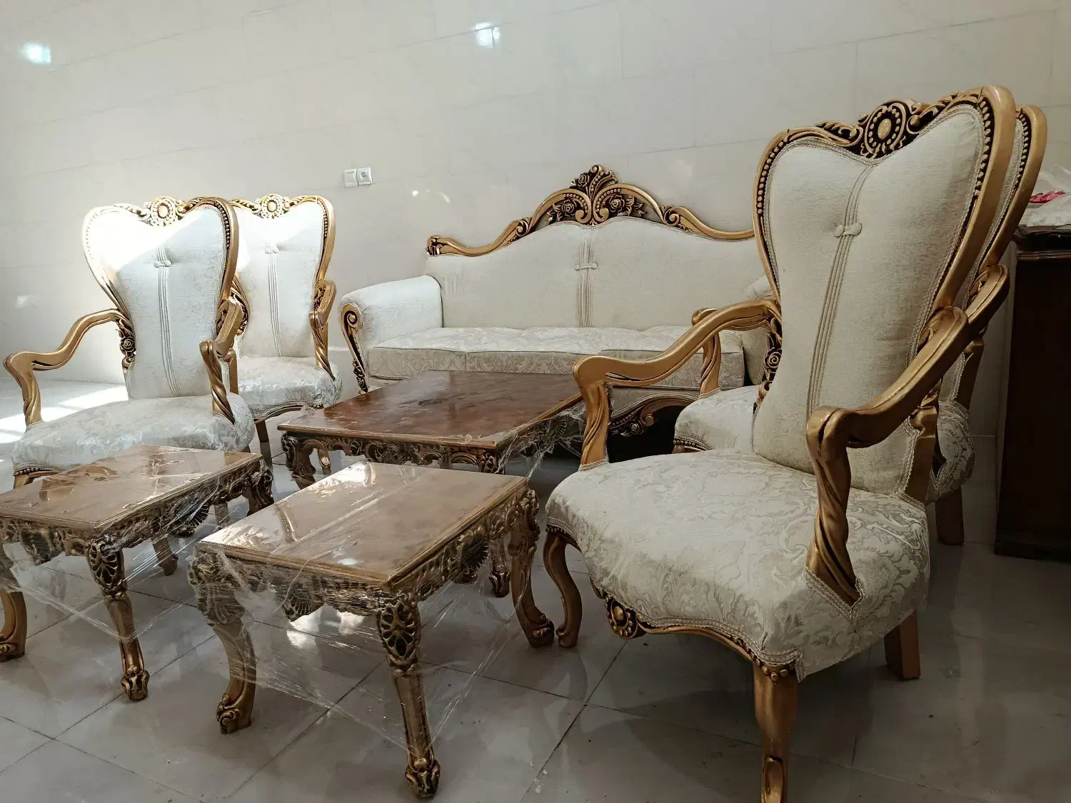 مبل سلطنتی کلاسیک خورشیدی7نفره با جلومبلی تمام چوب|مبلمان خانگی و میز عسلی|تبریز, |دیوار