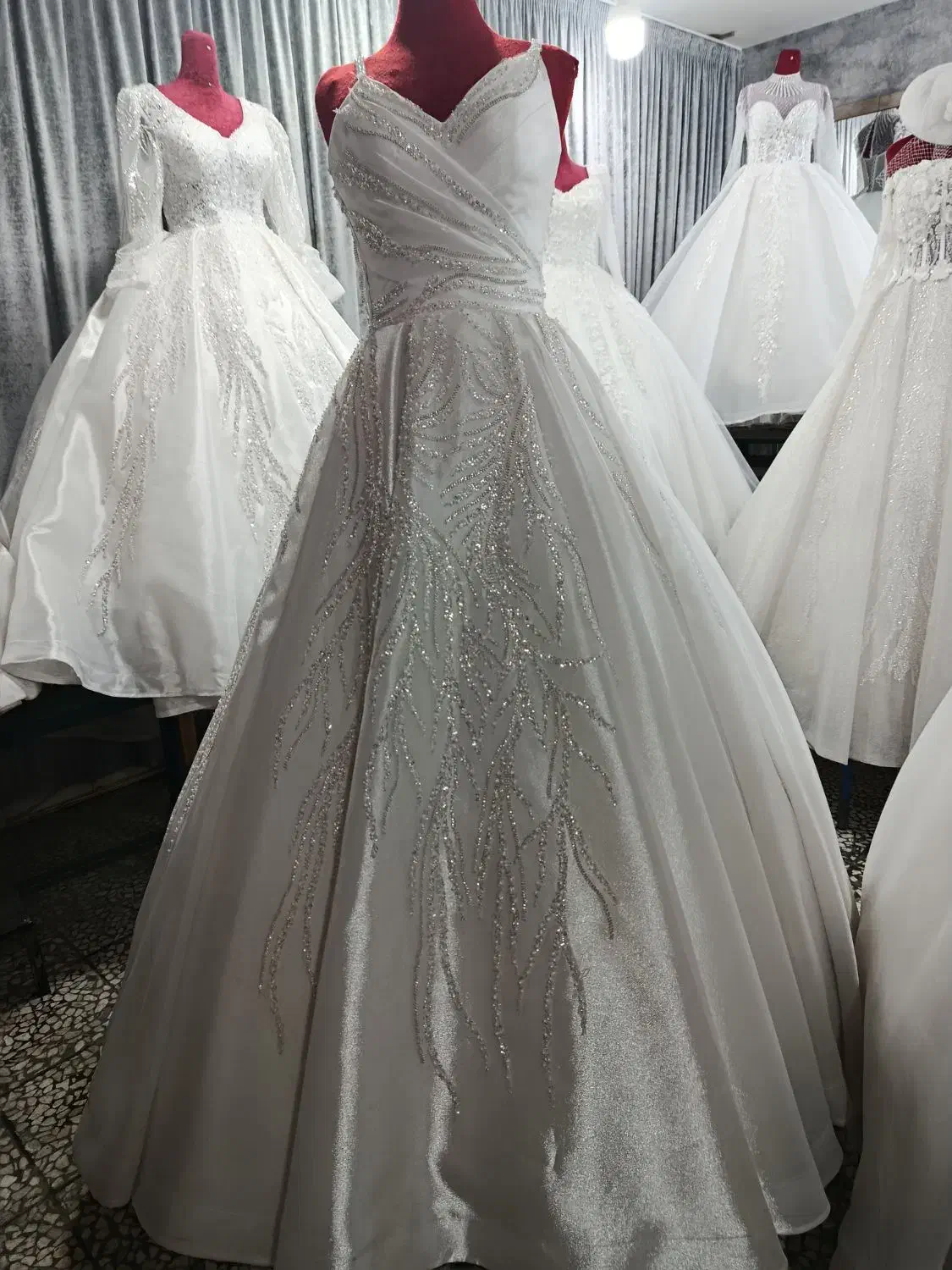 فروش فقط چهارتومن|لباس|ابریشم, |دیوار