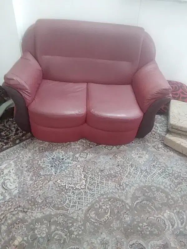 مبل ۵ نفره چرم|مبلمان خانگی و میز عسلی|قم, پردیسان|دیوار