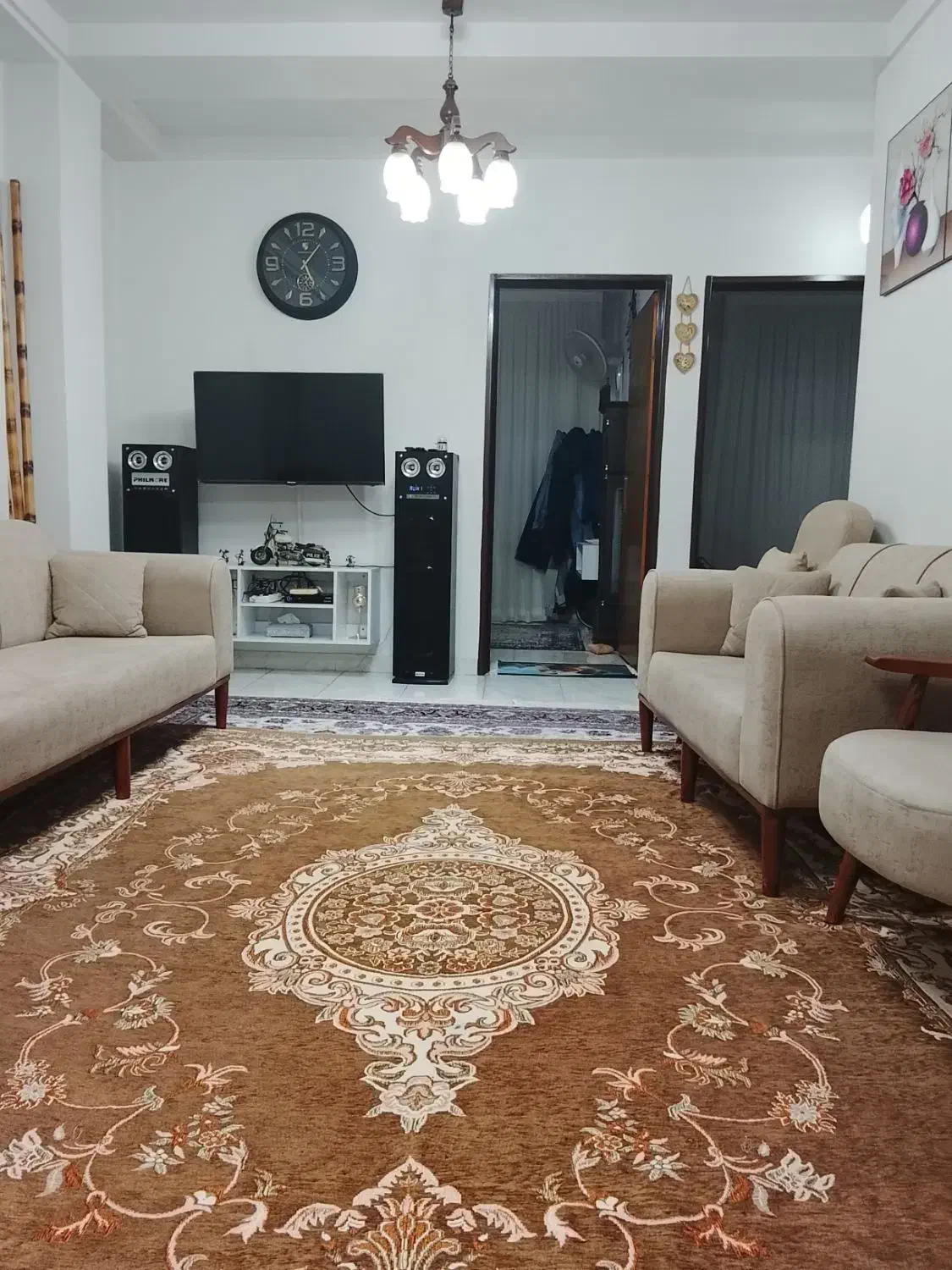 فروش مبل،میز نهارخوری از تولید به مصرف بدون واسطه|مبلمان خانگی و میز عسلی|بهشهر, |دیوار