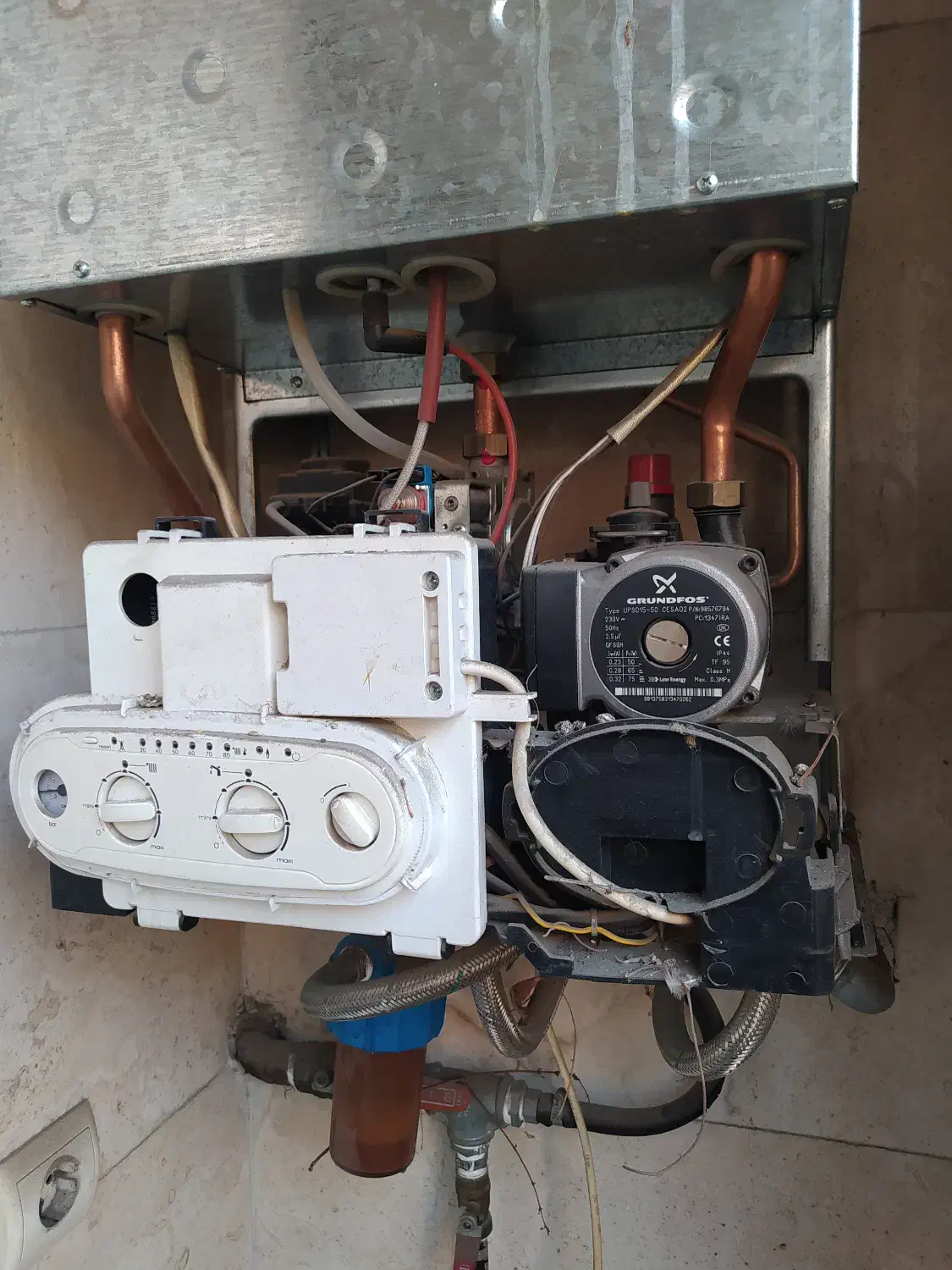 سرویس و تعمیرات پکیج و آبگرمکن|خدمات پیشه و مهارت|تهران, دکتر هوشیار|دیوار