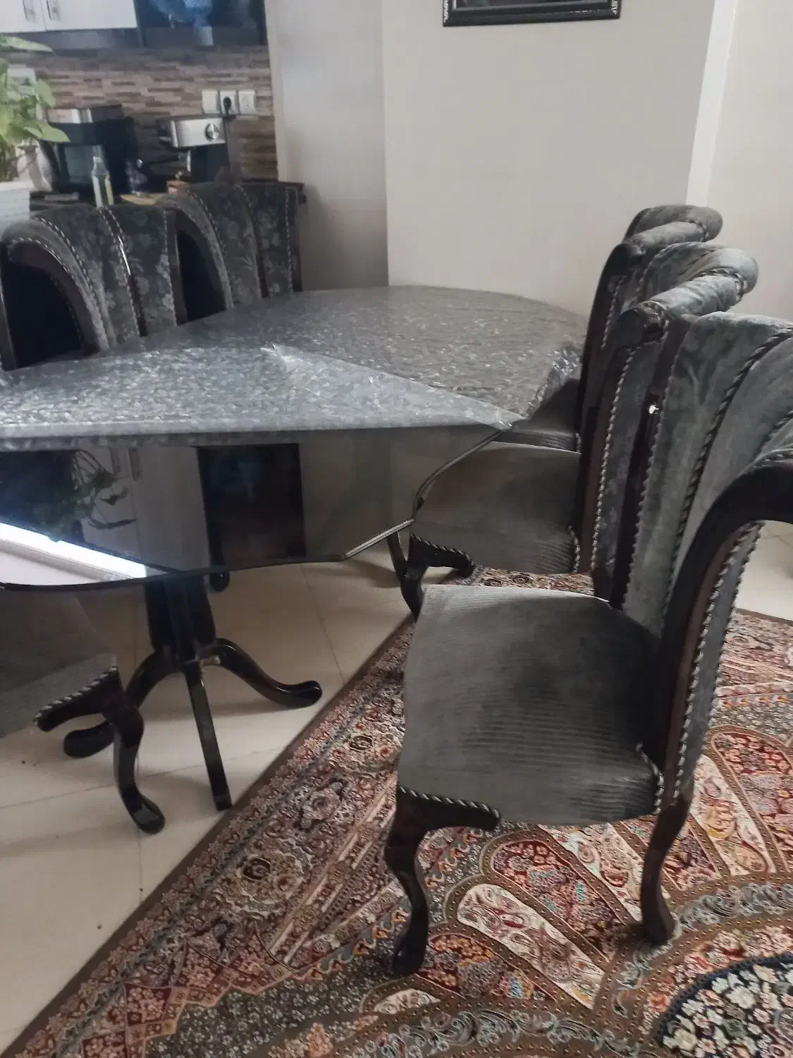 میز ناهار خوری|میز و صندلی غذاخوری|اصفهان, شهرک ولیعصر|دیوار