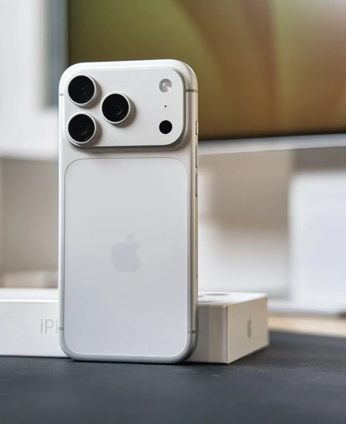 اپل iPhone 17 Pro Max با حافظهٔ ۲۵۶ گیگابایت|موبایل|یزد, |دیوار