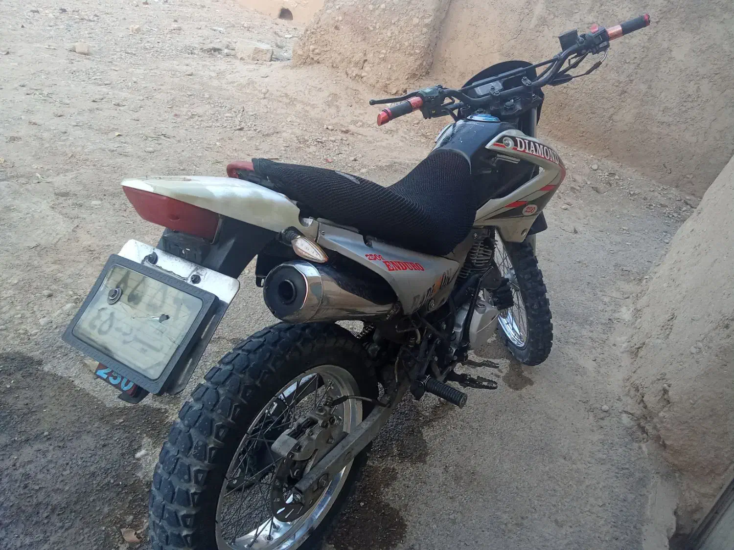 موتور 200|موتورسیکلت|آباده, |دیوار