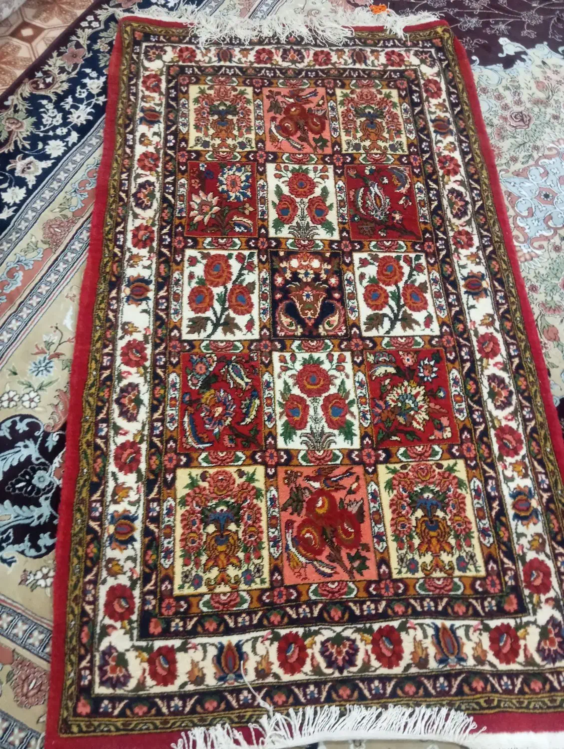 فرش دستبافت|فرش|کیار, |دیوار