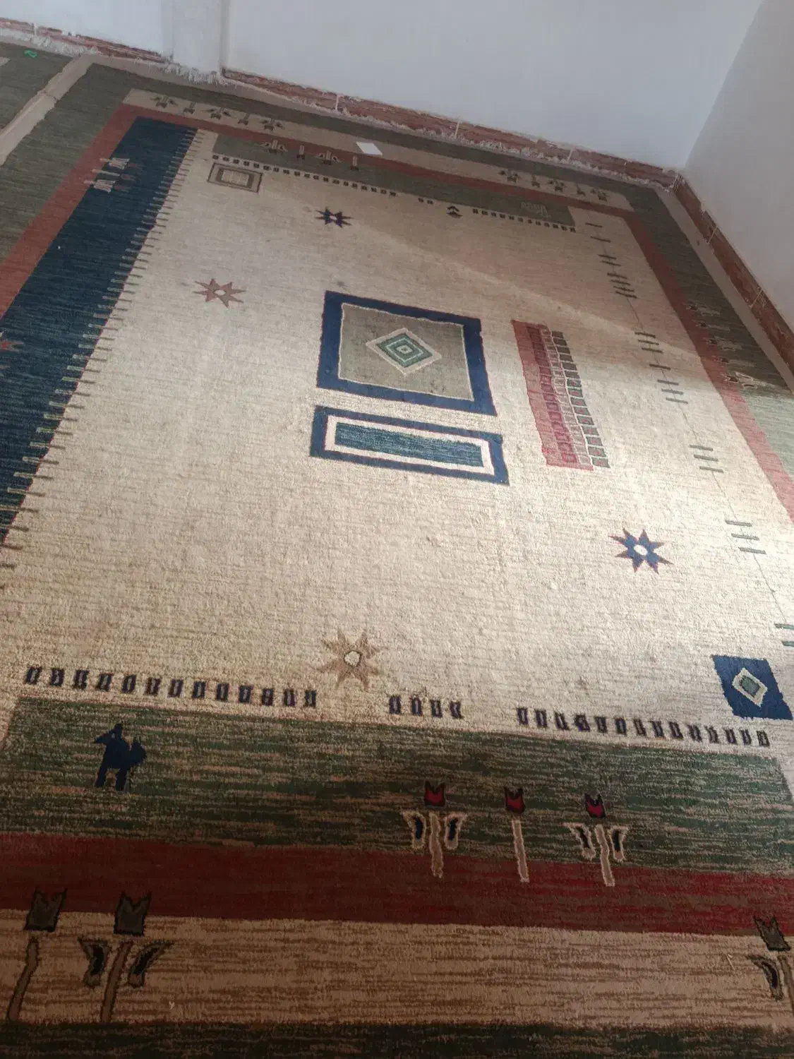 دوتا گلیم تمیز|گلیم، جاجیم، گبه|ایلام, |دیوار