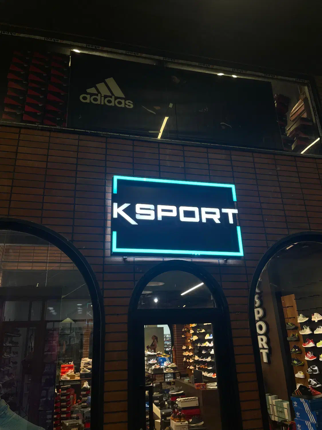 تابلوسازی/نئونفلکسی/چلنیوم|خدمات پیشه و مهارت|ارومیه, |دیوار