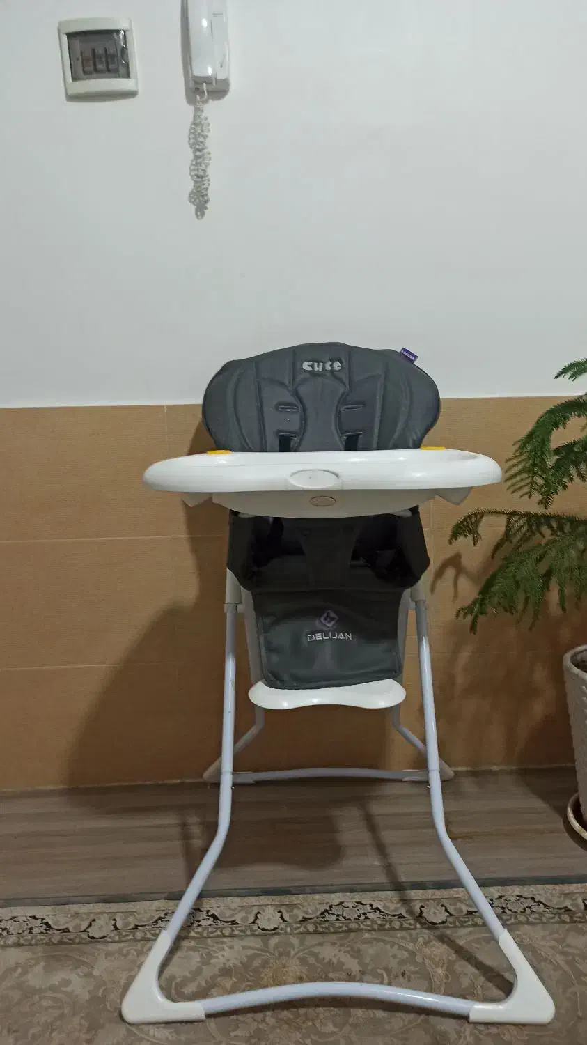 صندلی غذا بچه و کالسکه|تخت و صندلی بچه|شیراز, شهرک کوشکک|دیوار