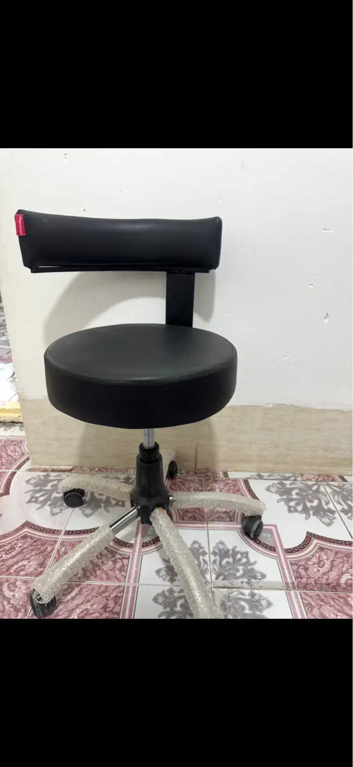 آرایشی|آرایشگاه و سالن‌های زیبایی|مروست, |دیوار