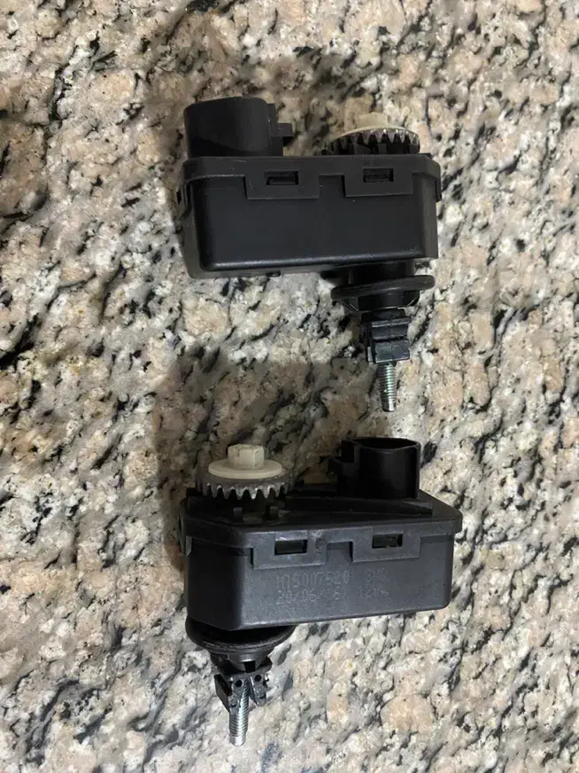 چراغ جو و موتور چراغ جلو کوییک|قطعات یدکی و لوازم جانبی|تنکابن, |دیوار