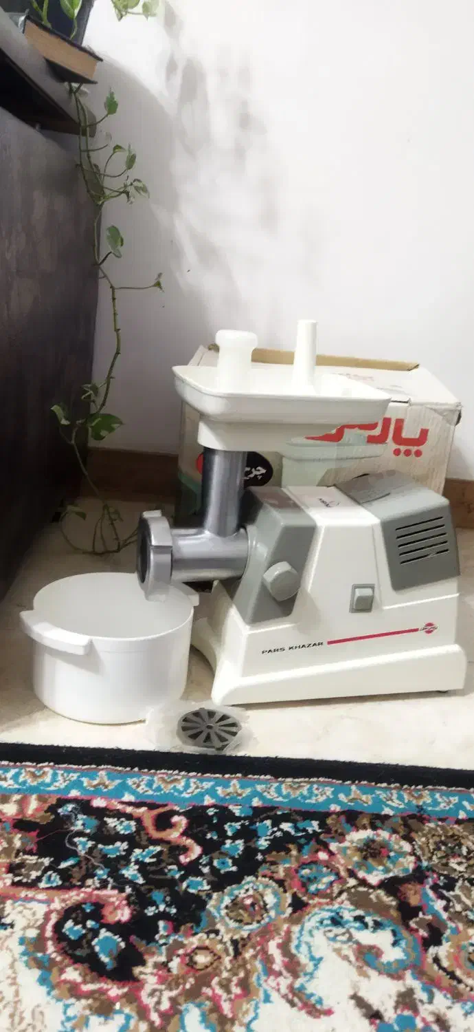 چرخ گوشت|خردکن، آسیاب، غذاساز|رشت, یخسازی|دیوار