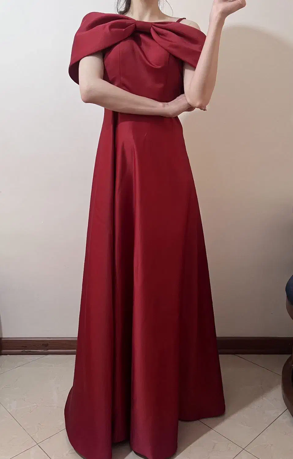 مجلسی بلند و شیک|لباس|شاهرود, |دیوار