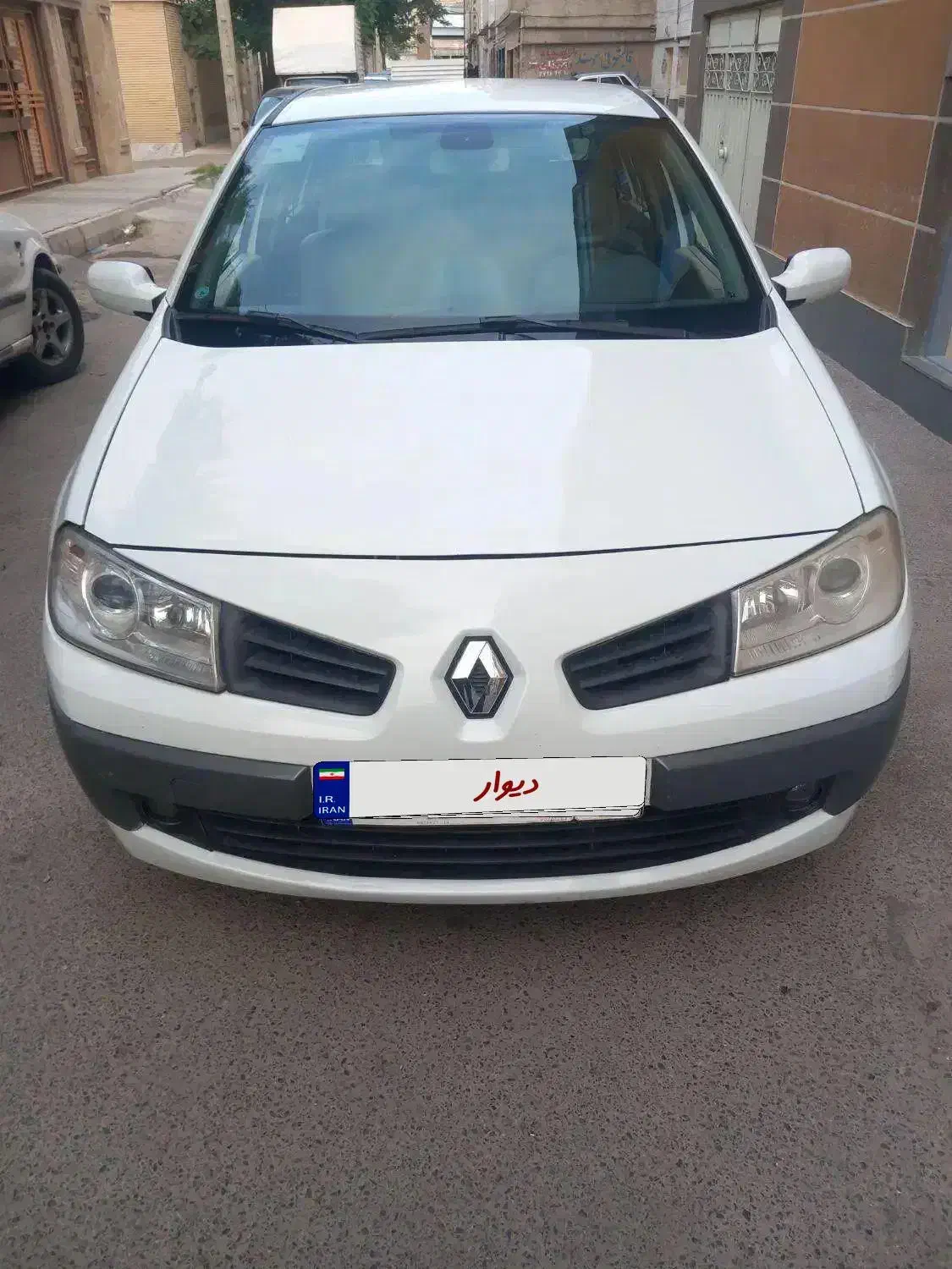 مگان ۲۰۰۰ اتوماتیک|خودرو سواری و وانت|تبریز, |دیوار