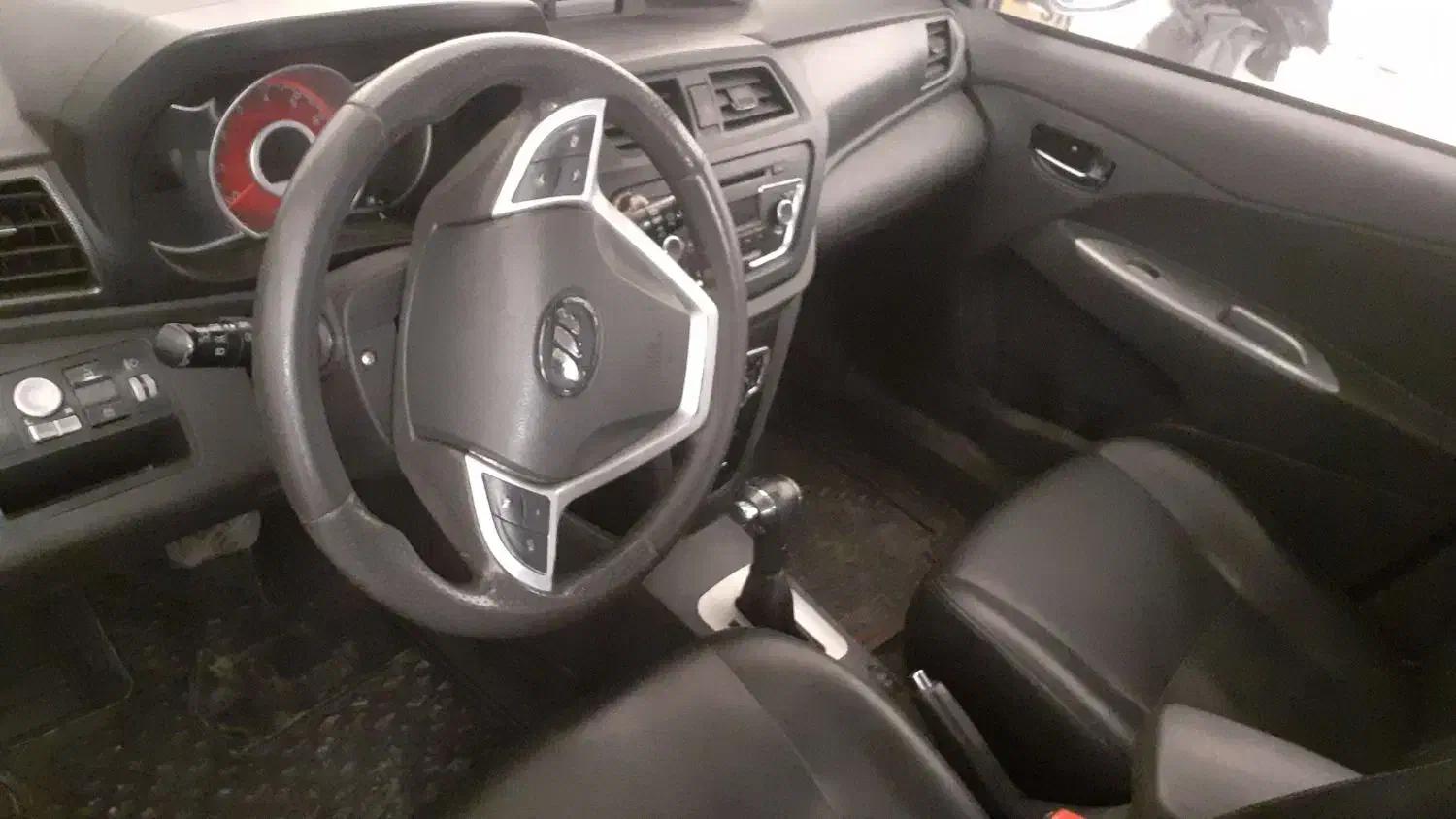 لیفان ایکس ۵۰ اتومات ، هاچ بک|خودرو سواری و وانت|کاشان, فاز ۲ ناجی آباد|دیوار