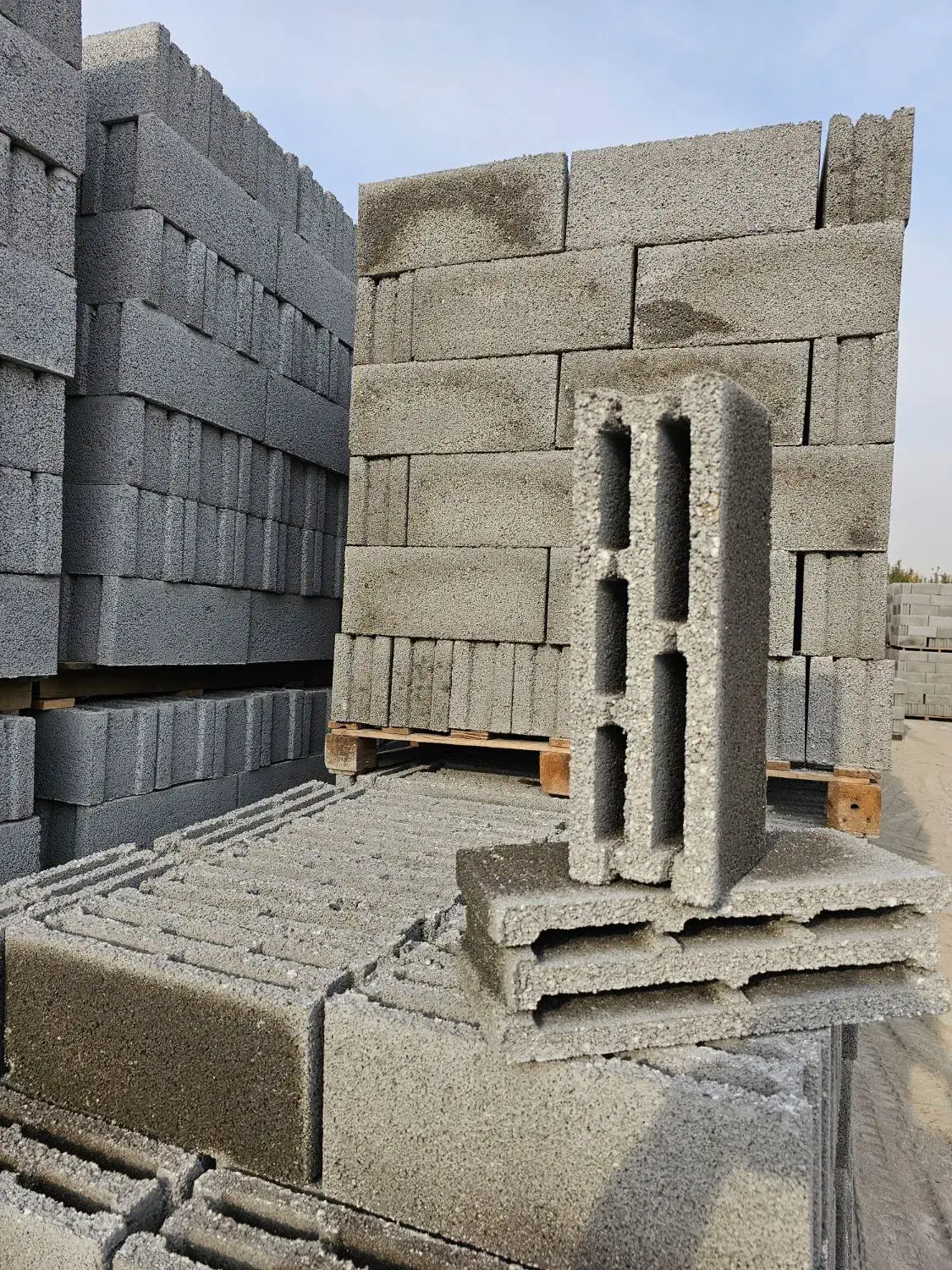 بلوک سبک اتوماتیک استاندارد ملی ۷۷۸۲|مصالح و تجهیزات ساختمان|رشت, بازار|دیوار