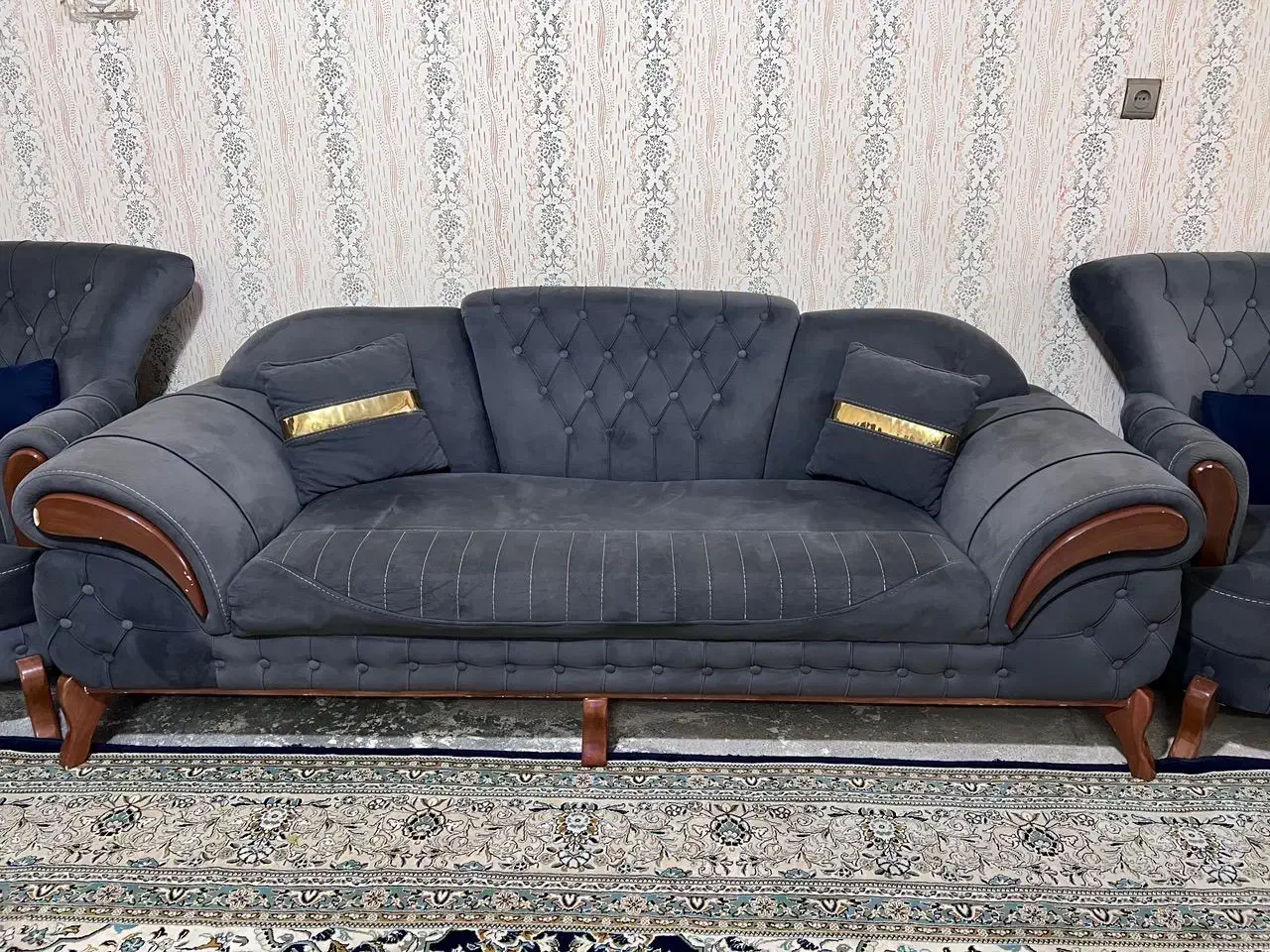 مبل سالم بدون هیچ ایرادی|مبلمان خانگی و میز عسلی|مشهد, اروند|دیوار