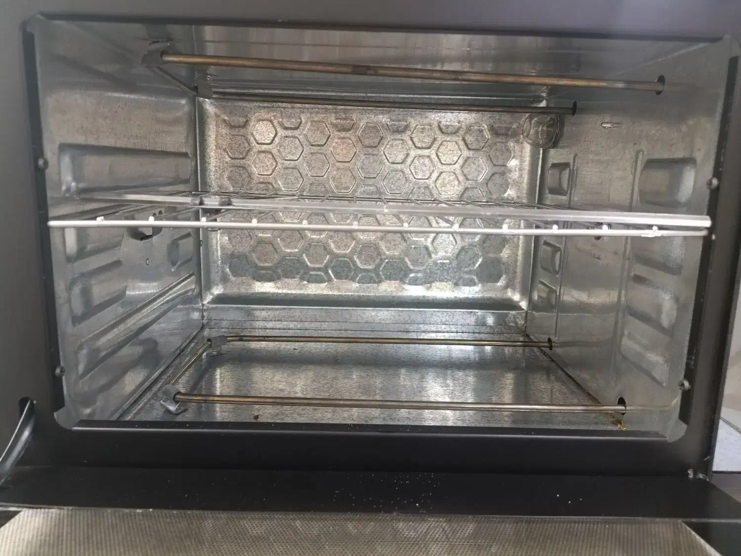 توستر سالم و در حد نو قیمت دو و پانصد|اجاق گاز و لوازم برقی پختوپز|تربتحیدریه, داروپخش|دیوار