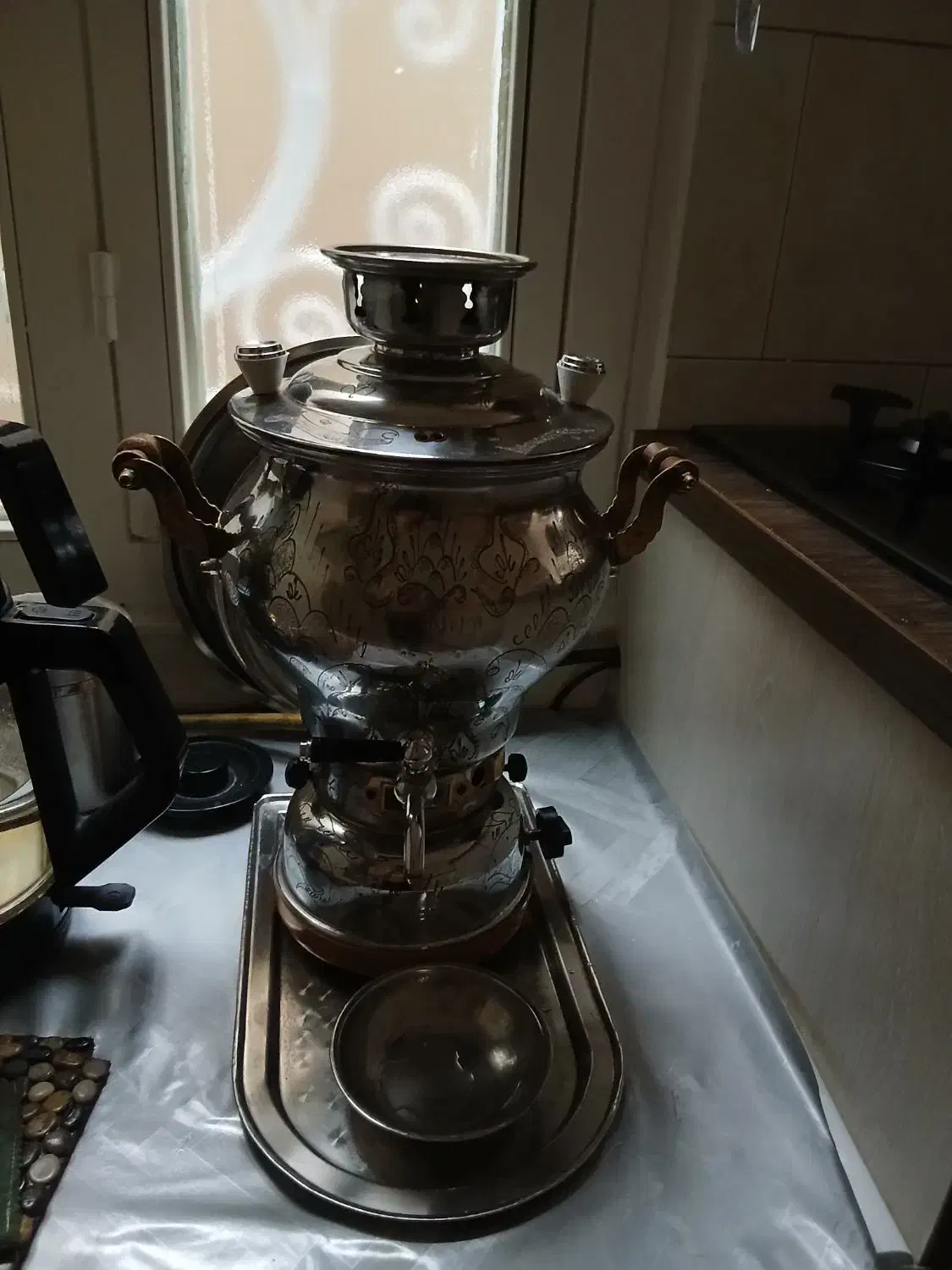 سماور گازی قلم کاری دلنشین.|سماور، چای‌ساز، قهوه‌ساز|تهران, وصفنارد|دیوار