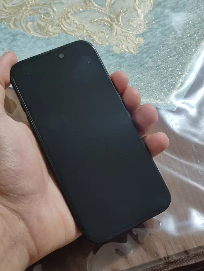 iPhone 16 normal|موبایل|اراک, |دیوار